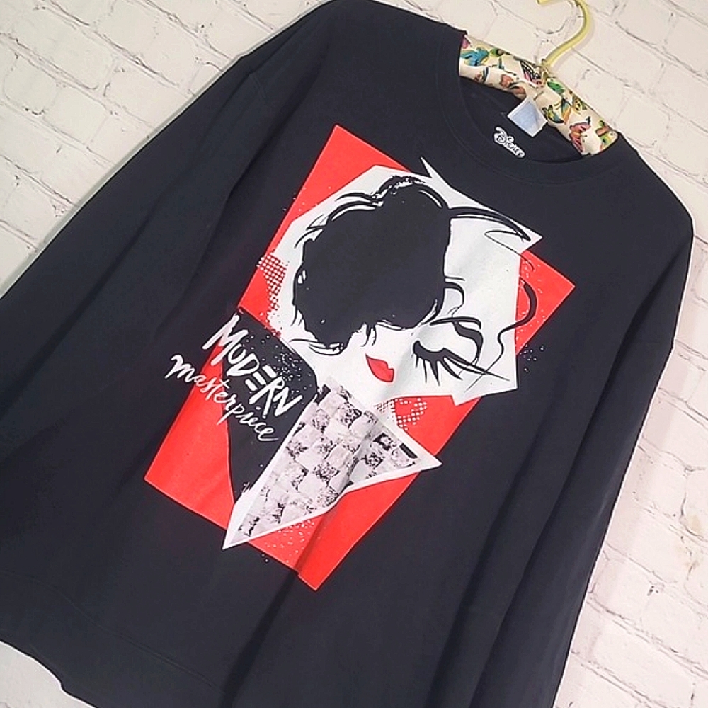 NWOT Disney Cruella Crewneck Black Red Print Ring Spun Sweater Womens Size 2XL - Picture 5 of 16